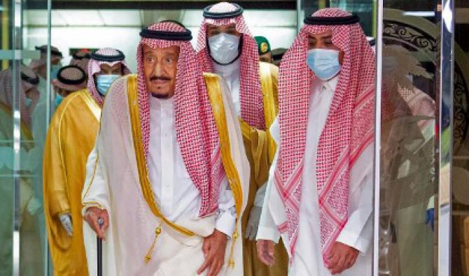 L'aide vient "en solidarité avec le peuple libanais face aux effets de cette terrible catastrophe" a indiqué la SPA (Photo, SPA, AFP)