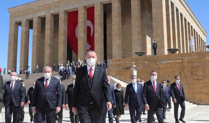 Méditerranée Ankara accuse Athènes d'armer une île démilitarisée