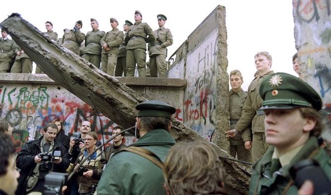 La chute du Mur de Berlin | Arabnews fr