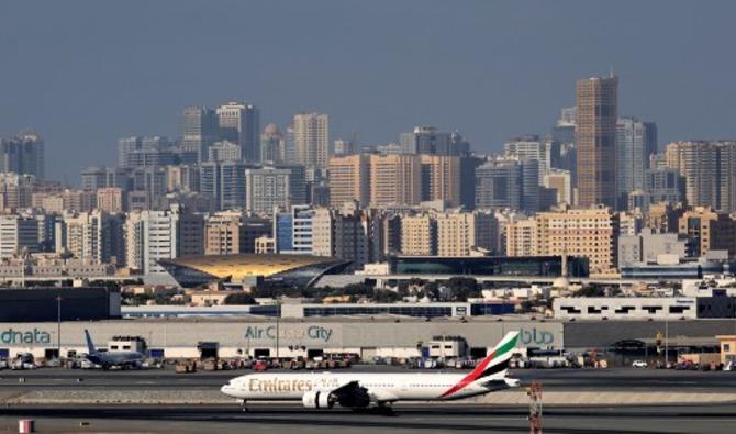 Un avion d'Emirates Airlines à l'aéroport international de Dubaï le 1er février 2021 (Photo, AFP)