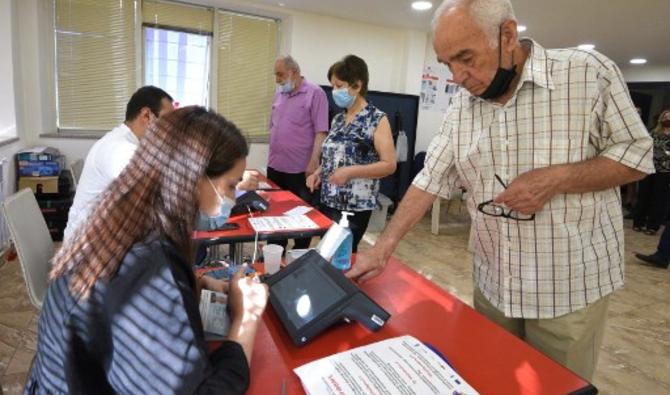 Un bureau de vote lors des élections législatives anticipées à Erevan le 20 juin 2021 (Photo, AFP)