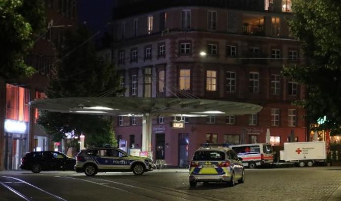 Cette attaque est intervenue trois jours après qu'un Somalien, arrivé en Allemagne en 2015 et souffrant de troubles psychiques, eut poignardé mortellement vendredi trois personnes en plein centre de la ville bavaroise de Wurtzbourg (Photo, AFP)