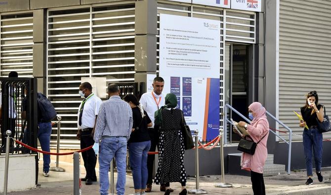 Paris dégaine l’arme des visas contre le Maghreb 