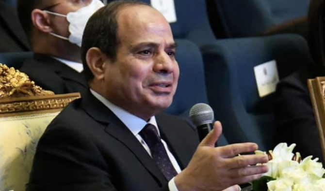 El-Sisi prononce un discours en marge de la séance de discussion « Droits de l'homme : présent et avenir ». (Porte-parole de la présidence égyptienne) 