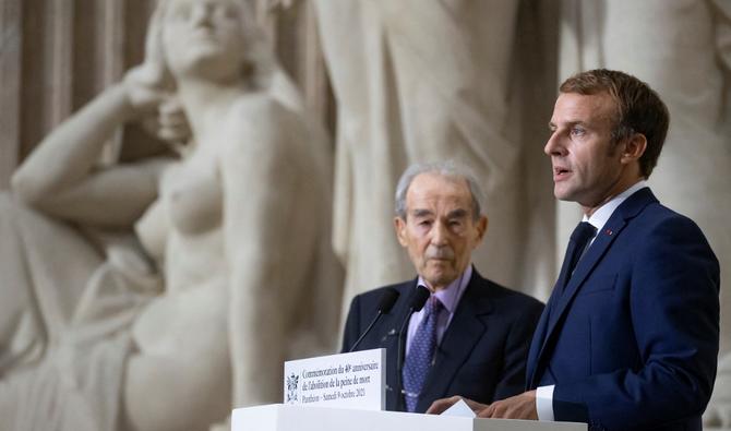 Macron et Badinter exhortent à «l’abolition universelle» de la peine de mort 