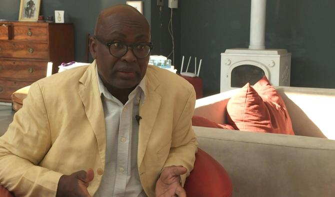 Le camerounais Achille Mbembe, penseur majeur du postcolonialisme, choisi par le président français Emmanuel Macron pour préparer le sommet Afrique-France (Photo, AFP) 