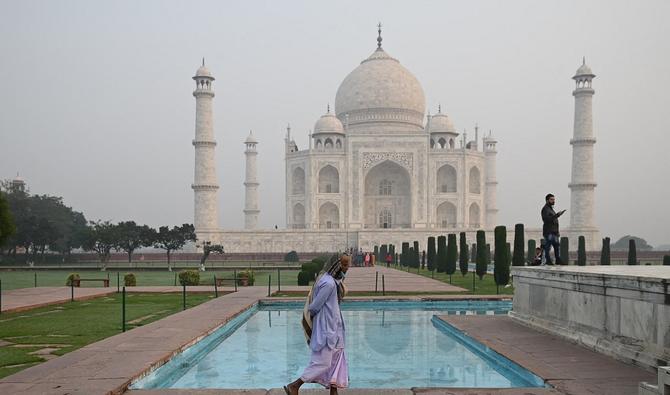 Un Indien Erige Une Copie Du Taj Mahal Message D Amour A Son Epouse Arabnews Fr
