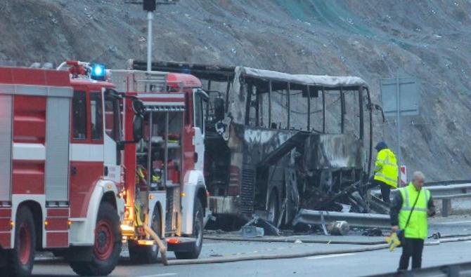 Un accident de bus, sur une autoroute près du village de Bosnek, au sud de Sofia, le 23 novembre 2021.  (Photo, AFP)