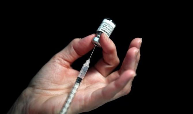 Une seringue du vaccin Pfizer-BioNtech Covid-19, le 31 mai 2021. (Photo, AFP)