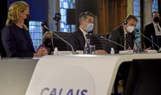  Le ministre de l'Intérieur, Gérald Darmanin, a appelé à une lutte commune «contre les passeurs qui se jouent de nos frontières», en ouvrant dimanche à Calais une réunion européenne contre le trafic migratoire dans la Manche. (Photo, AFP)