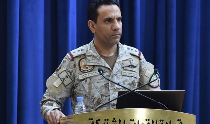 Le porte-parole de la coalition arabe, le brigadier général Turki al-Malki, prenant la parole lors d’une conférence de presse dans la capitale saoudienne, Riyad. (Photo, AFP via Getty Images) 