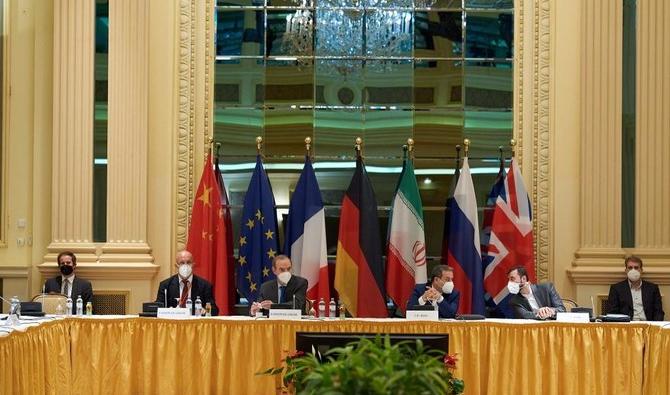 Les États-Unis et les puissances européennes ont exhorté l'Iran à reprendre les négociations, avertissant que le temps presse. Ci-dessus, des délégués de l'Union européenne rencontrant des représentants iraniens à Vienne en mai dernier dans le cadre des pourparlers sur le nucléaire. (Délégation de l'UE à Vienne via AFP) 