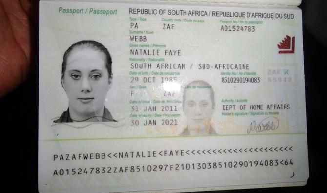 Le faux passeport sud-africain de Samantha Lewthwaite, libérée par la police kenyane en décembre 2011. Samantha Lewthwaite, parfois surnommée «la veuve blanche», est liée à une série d’attentats terroristes au Royaume-Uni, en Afrique et au Moyen-Orient. (Photo, AFP) 