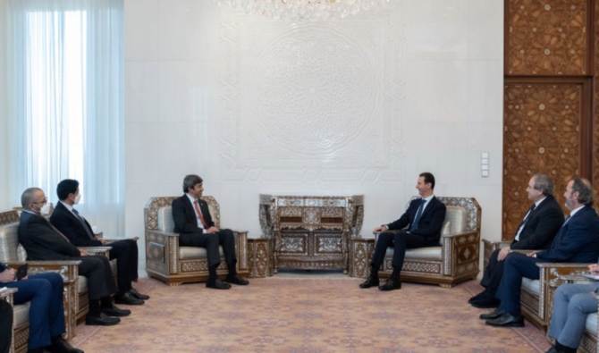 Le ministre des Affaires étrangères des Émirats arabes unis s’est entretenu mardi avec le président Bachar al-Assad, selon les médias officiels syriens. (Sana) 