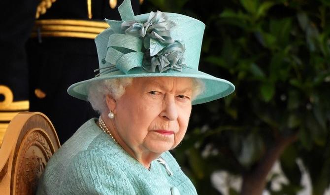 La reine de Jordanie a évoqué la santé d’Élisabeth II après que cette dernière a annulé sa présence au dimanche du Souvenir, en raison de maux de dos. (Fichier/AFP) 