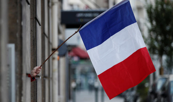 La France devrait se demander: « Que signifie être français ? »