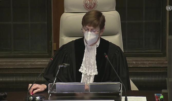 La juge-présidente de la Cour internationale de justice affirme que l'Arménie et l'Azerbaïdjan, qui s'accusent mutuellement de discrimination raciale notamment durant leur guerre de l'automne 2020, doivent arrêter «l'aggravation» de leur différend. (Photo, AFP)