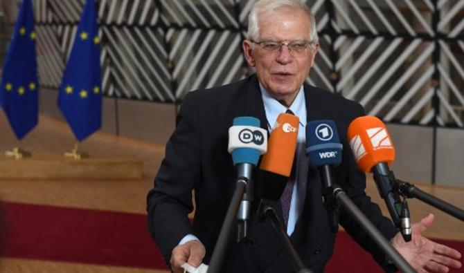 Le chef de la diplomatie européenne Josep Borrell, répond aux questions des journalistes lors d'une réunion du Conseil des affaires étrangères au siège de l'UE à Bruxelles, le 13 décembre 2021. (Photo, AFP)