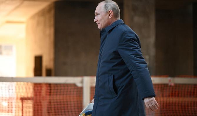 Le président russe Vladimir Poutine visite le chantier de construction du Centre spatial à Moscou le 27 février 2022 (Photo, AFP).