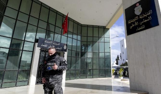 L'entrée fermée du siège du Conseil supérieur de la magistrature (CSM) tunisien à Tunis, la capitale, le 6 février 2022. (Photo, AFP)