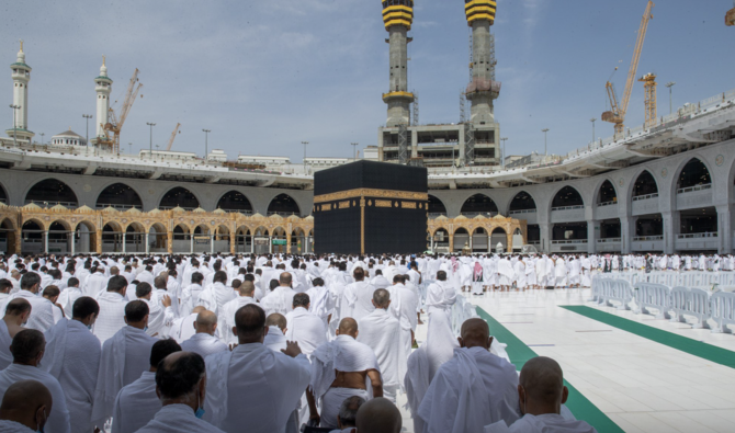 Les fidèles et les pèlerins de l’Omra visitant la Grande Mosquée de La Mecque ne sont plus tenus de maintenir une distanciation sociale. (@ReasahAlharmain) 