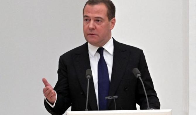 Dmitri Medvedev a affirmé jeudi que si la Finlande ou la Suède rejoignaient l'Otan, la Russie renforcerait ses moyens militaires, notamment nucléaires, en mer Baltique et près de la Scandinavie. (Photo, AFP)
