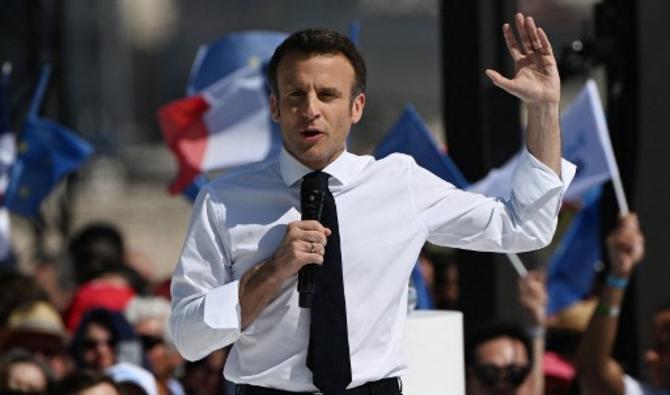 Emmanuel Macron tient son premier grand meeting d'entre-deux-tours, à Marseille. (Photo, AFP)