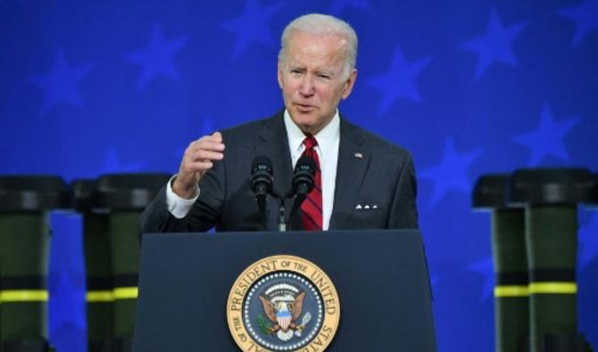 Le président américain Joe Biden parle de la sécurité et du conflit en Ukraine lors d'une visite aux installations des opérations du comté de Lockheed Martin's Pike à Troy, en Alabama, le 3 mai 2022. (Photo, AFP)