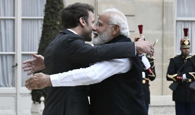 Le président français Emmanuel Macron accueille le Premier ministre indien Narendra Modi pour une réunion à l'Elysée à Paris, le 4 mai 2022. (Photo, AFP)