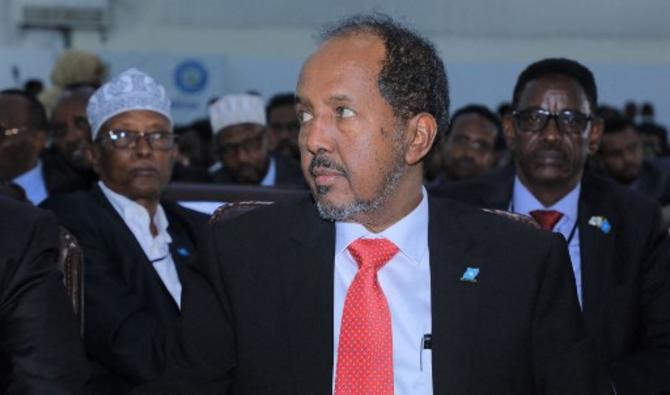 Le président somalien nouvellement élu Hassan Cheikh Mohamoud assiste à sa prestation de serment, dans la capitale Mogadiscio, le 15 mai 2022. (Photo, AFP)