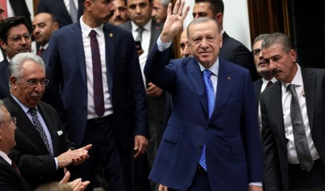Le président turc Recep Tayyip Erdogan, lors d'une réunion de groupe à la Grande Assemblée nationale turque (TGNA) à Ankara, le 18 mai 2022. (Photo, AFP)