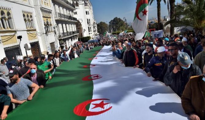Des manifestants antigouvernementaux algériens, dans les rues d'Alger, le 26 mars 2021. (Photo, AFP)