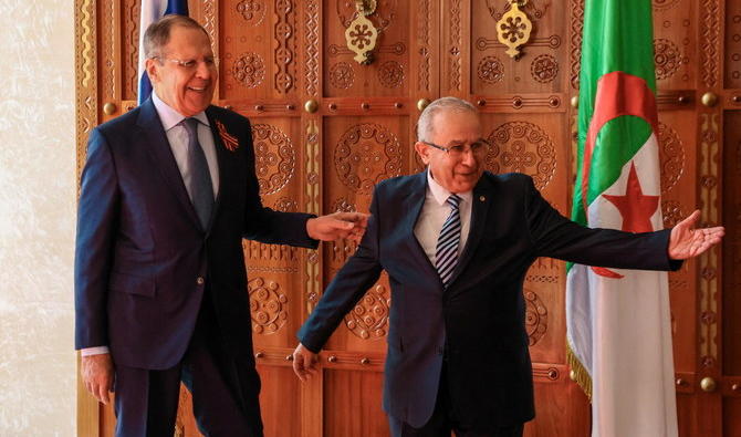 Le chef de la diplomatie russe Sergueï Lavrov a été reçu par le président Abdelmadjid Tebboune, le 10 mars 2022. (Reuters)