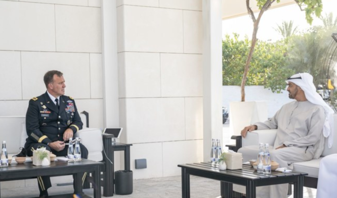 Le prince héritier d’Abu Dhabi, cheikh Mohammed ben Zayed, a reçu le général Michael E. Kurilla, chef du Commandement central des États-Unis (Centcom) au Moyen-Orient. (Agence de presse Wam)