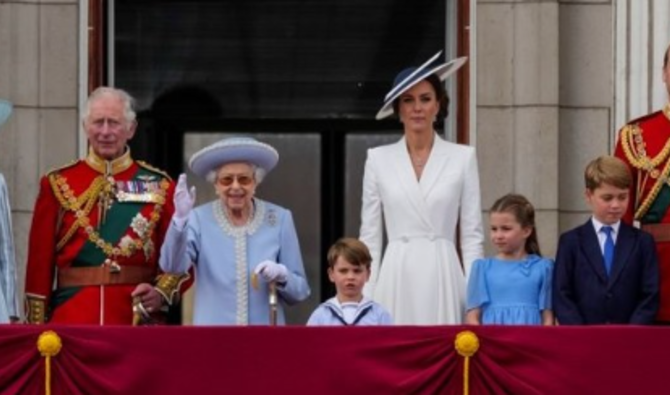 Jubilé de platine d'Elizabeth II: la reine diplomate a aidé le Royaume-Uni à surmonter les revers de l'histoire