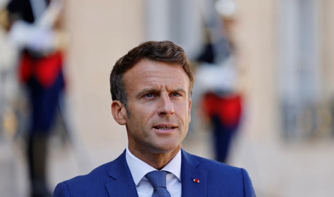 Le président français Emmanuel Macron fait un communiqué de presse avec le Premier ministre polonais avant leur rencontre à l'Elysée à Paris, le 29 août 2022. (Photo, AFP)