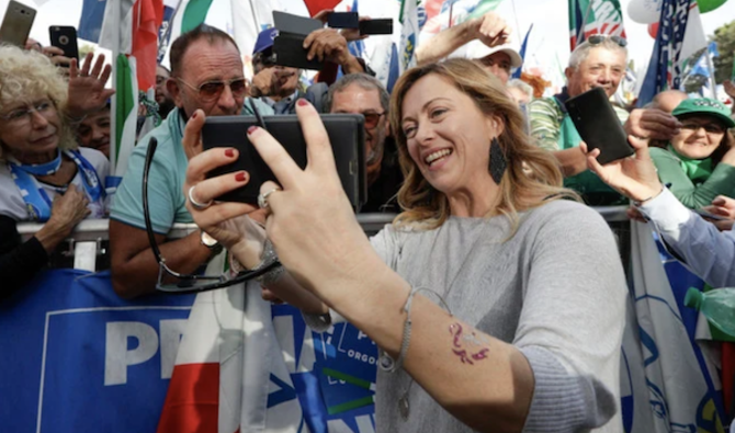 L'Italie enfin de retour à la démocratie 