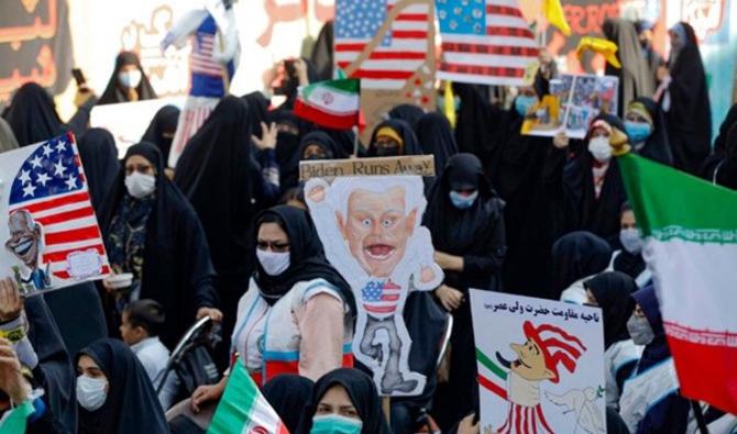 Joe Biden est en quête de mariage nucléaire, mais son conjoint iranien est infidèle
