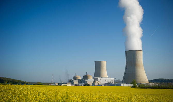 La France, qui dépend du nucléaire pour un peu moins de 70% de son électricité, avait décidé en 2015 de diversifier ses sources en fermant progressivement 14 de ses 58 réacteurs (deux ont déjà fermé). (Photo, AFP)