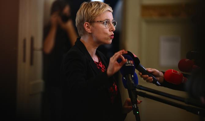 La députée insoumise Clémentine Autain avant le début d'une séance de questions au gouvernement à l'Assemblée nationale à Paris ,le 4 octobre 2022. (Photo, AFP)