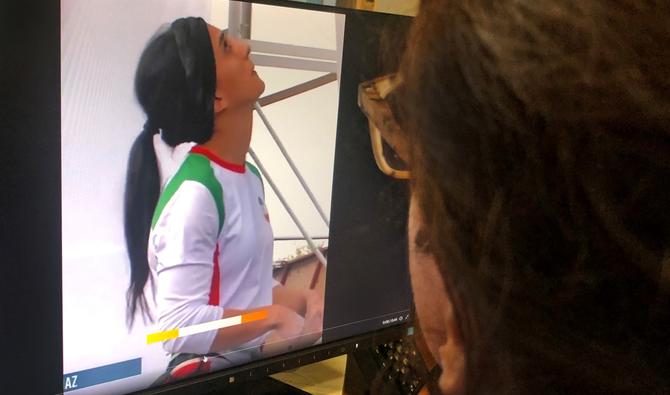 Elnaz Rekabi, 33 ans, portait un bandana lors de l'épreuve d'escalade de bloc et un bandeau laissant apparaître ses cheveux lors d'une seconde épreuve, selon les images diffusées par la Fédération internationale d'escalade. (Photo, AFP)