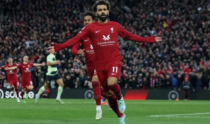 Mohamed Salah célèbre après avoir marqué le but décisif contre Manchester City, Anfield, Liverpool, Grande-Bretagne, le 16 octobre 2022. (Reuters)