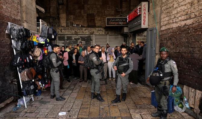 La police des frontières israélienne a été aperçue jeudi dans la zone où un Palestinien a été poignardé dans la vieille ville de Jérusalem. (Photo, Reuters)