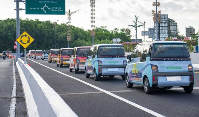 Une flotte de véhicules électriques Air du constructeur chinois Wuling Motors, l'un des partenaires officiels du sommet des dirigeants des principales économies du G20, à Bali, en Indonésie, le 2 novembre 2022. (Avec l'aimable autorisation de Wuling Motors)