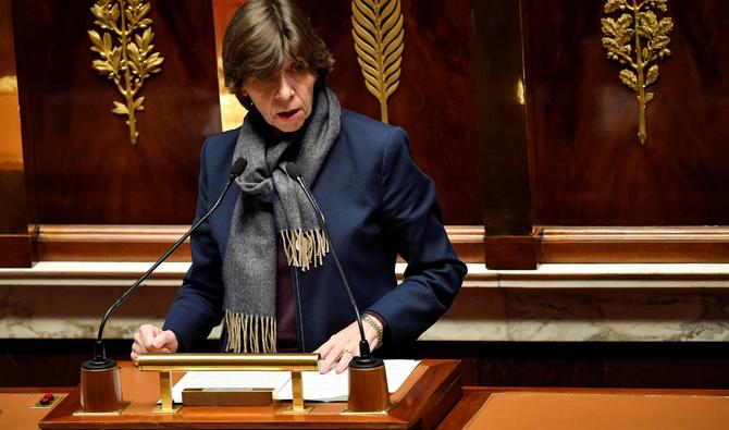 La ministre française des Affaires étrangères et européennes Catherine Colonna fait une déclaration sur la politique d'immigration à l'Assemblée nationale à Paris, le 6 décembre 2022. (Photo, AFP)