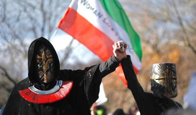 Les gens protestent contre les exécutions et les détentions en Iran, devant la Mission permanente iranienne auprès de l'ONU à New York. (Dossier, AFP)