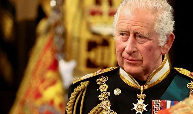 Le roi Charles: visionnaire, bâtisseur de ponts, épéiste