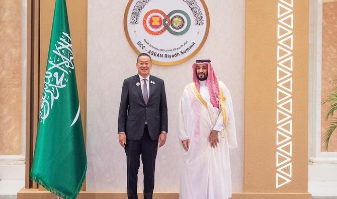 Le prince héritier saoudien, Mohammed ben Salmane, accueille les dirigeants de l'Asean et du CCG avant le premier sommet des blocs régionaux à Riyad. (SPA)