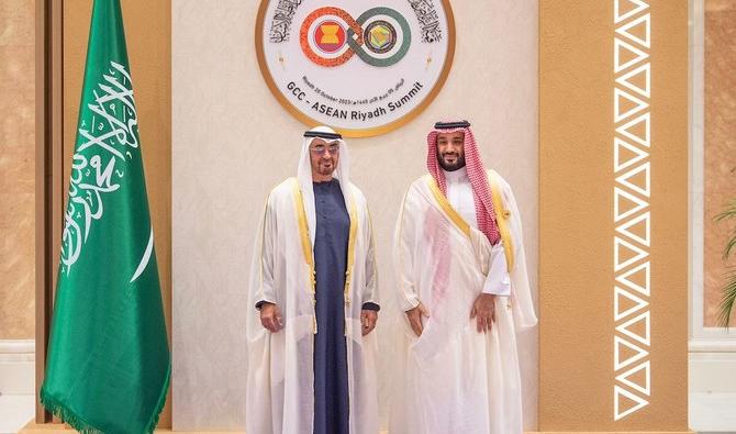 Le prince héritier saoudien, Mohammed ben Salmane, accueille les dirigeants de l'Asean et du CCG avant le premier sommet des blocs régionaux à Riyad. (SPA)