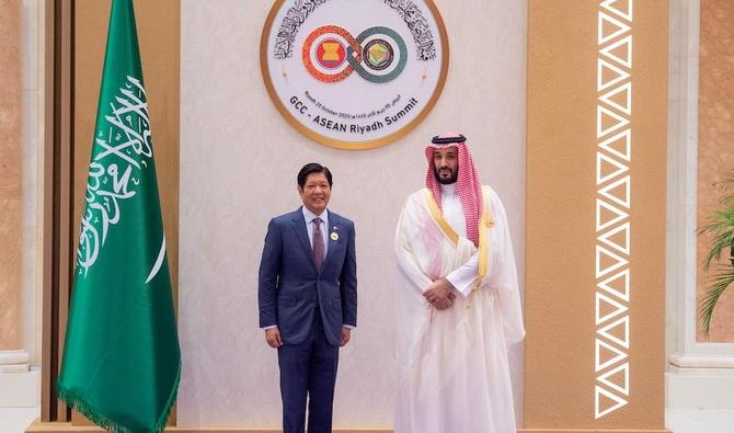 Le prince héritier saoudien, Mohammed ben Salmane, accueille les dirigeants de l'Asean et du CCG avant le premier sommet des blocs régionaux à Riyad. (SPA)